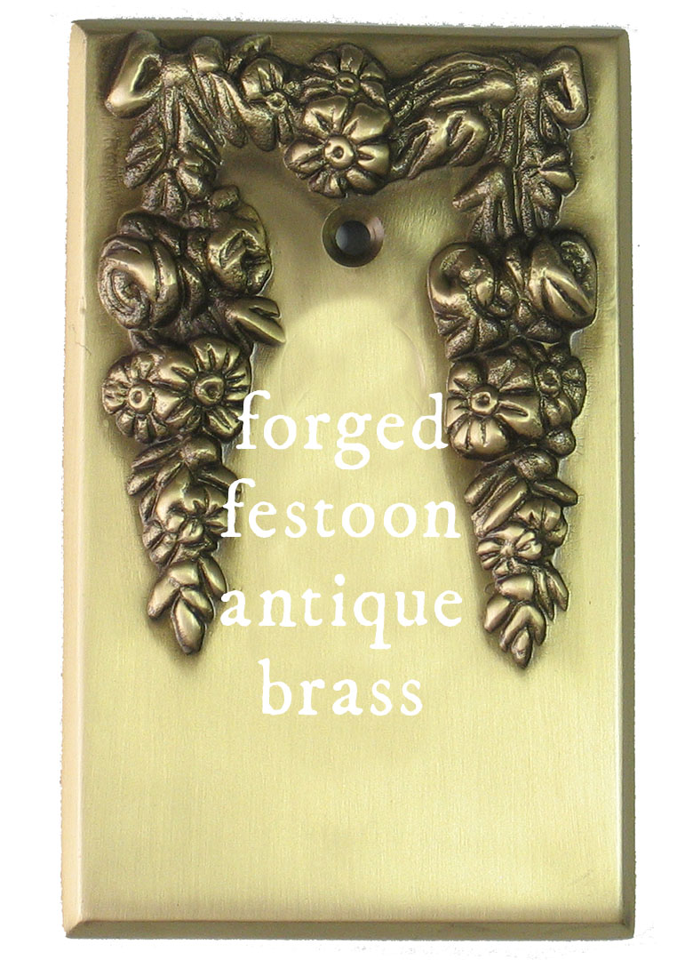 forged-festoon-ant-brass.jpg