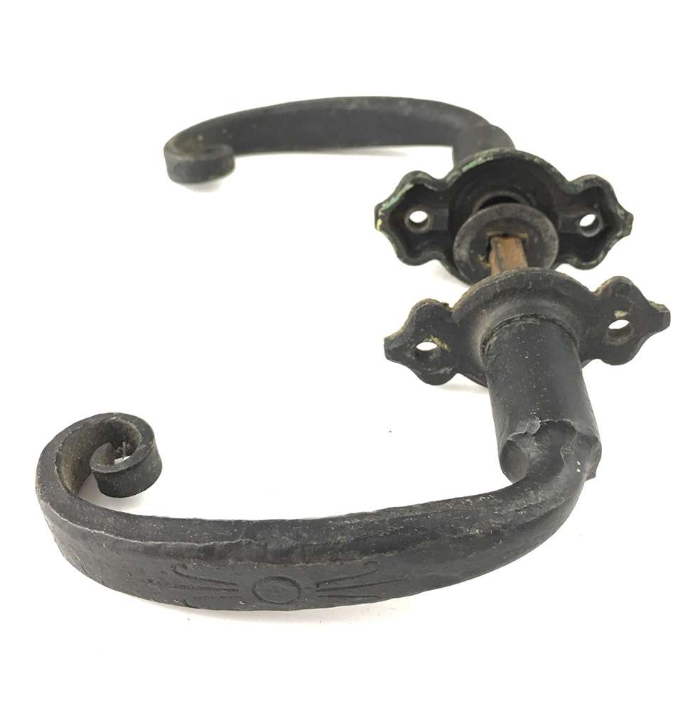 Historic Houseparts, Inc. > Antique Iron Lever & Rosette Door