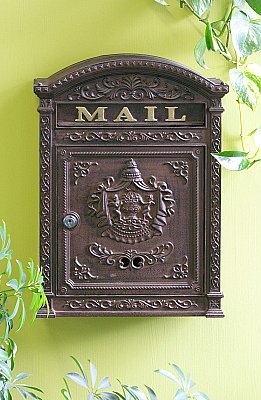 Classic Mailbox with Lock, Rust Brown
