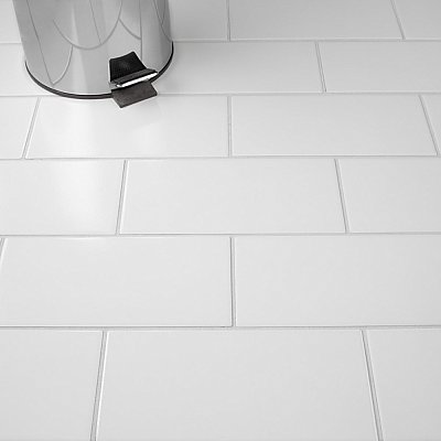 Piscina Brick Blanco Brillo 4-3/4" x 9-5/8" Porcelain Floor & Wall Tile - 34 Tiles Per Case - 11.22 Sq. Ft.
