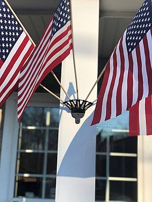 5-Flag Cast Iron Multiple Flag Pole Holder
