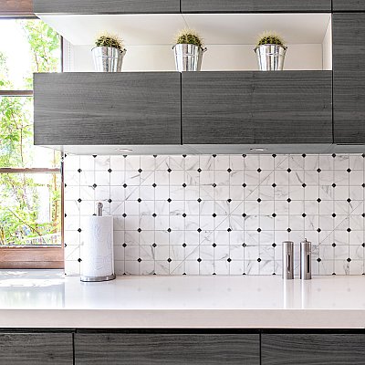 Tuscany Siena 17-3/8" x 17-3/8" Porcelain Floor/Wall Tile - 7 Tiles Per Case - 14.91 Sq. Ft.
