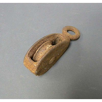 Antique Single Pulley