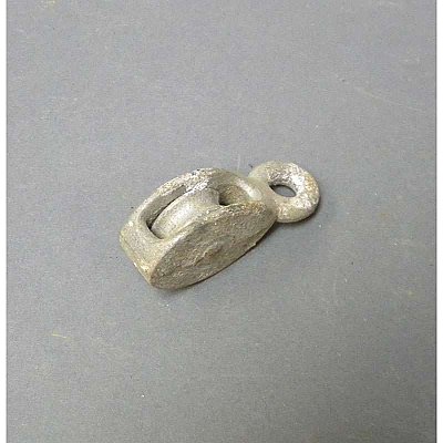 Antique Single Pulley