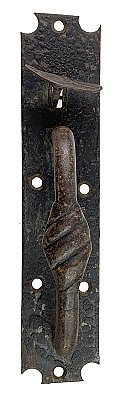 Antique Wrought Iron Scalloped Norfolk Thumb Latch Door Handle - Circa 1830