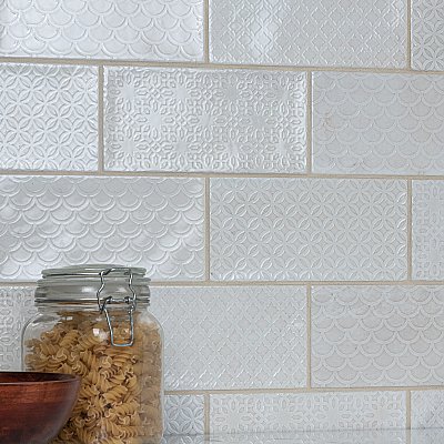 Camden Decor Antique Bianco 4" x 8" Ceramic Subway Wall Tile - Sold Per Case of 50 - 11.90 Square Feet